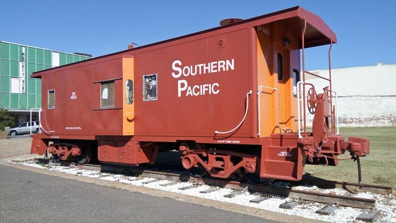 Front Street Festival Plaza-Texarkana必去景点