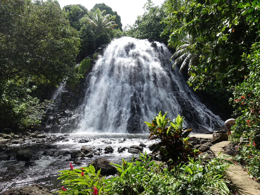 Kepirohi Waterfall景点图片