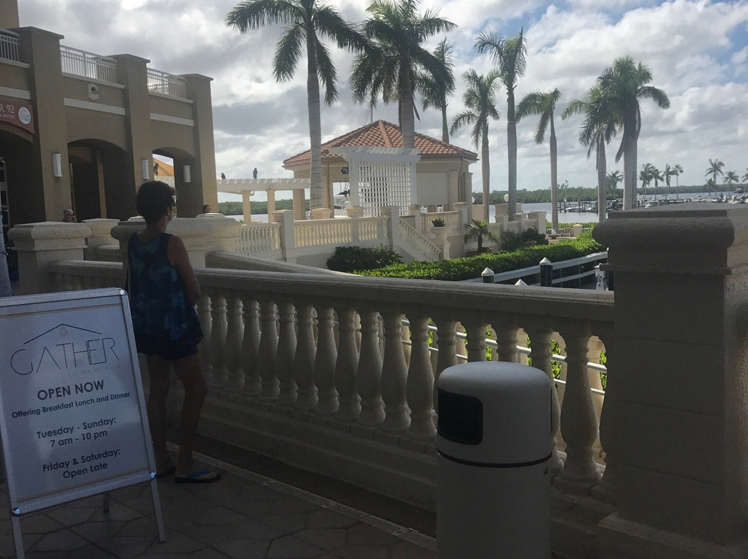 Tarpon Point Marina-开普科勒尔必去景点