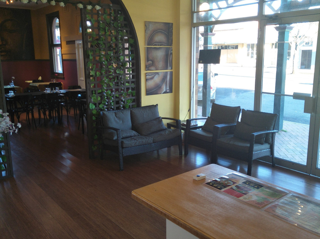 Yeoval餐馆和美食-BAAN CHANG THAI Restaurant