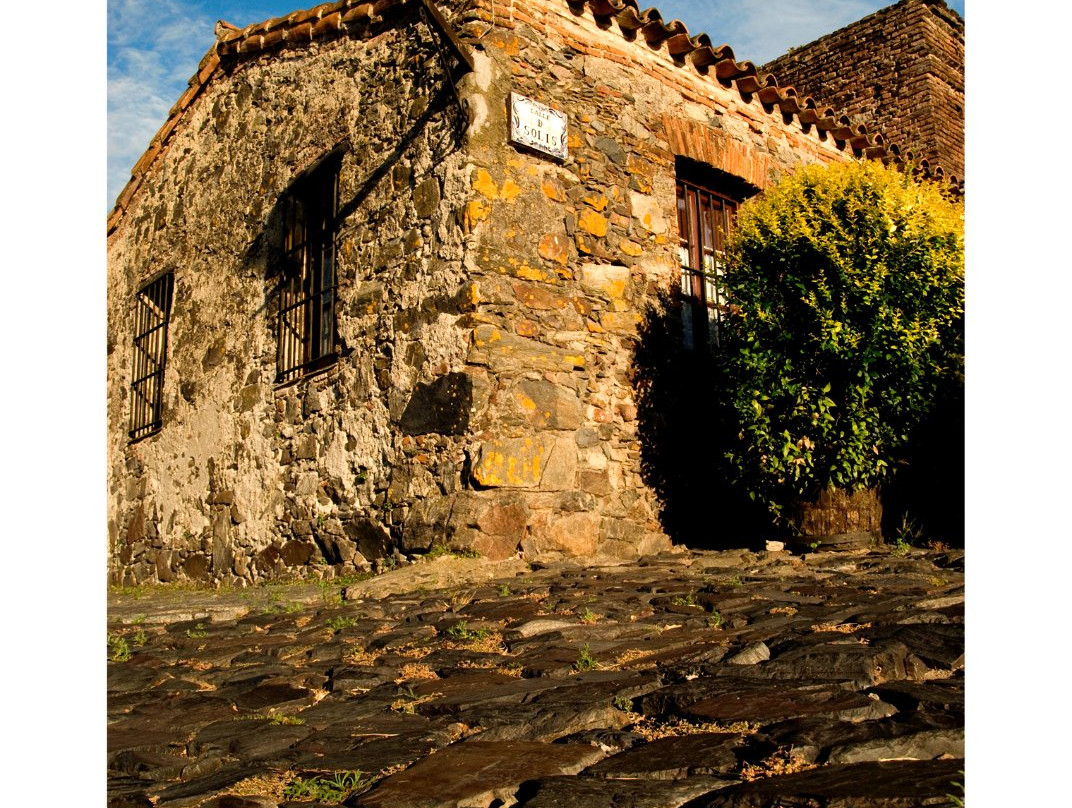 INVER-科洛尼亚·德尔萨克拉门托城必去景点