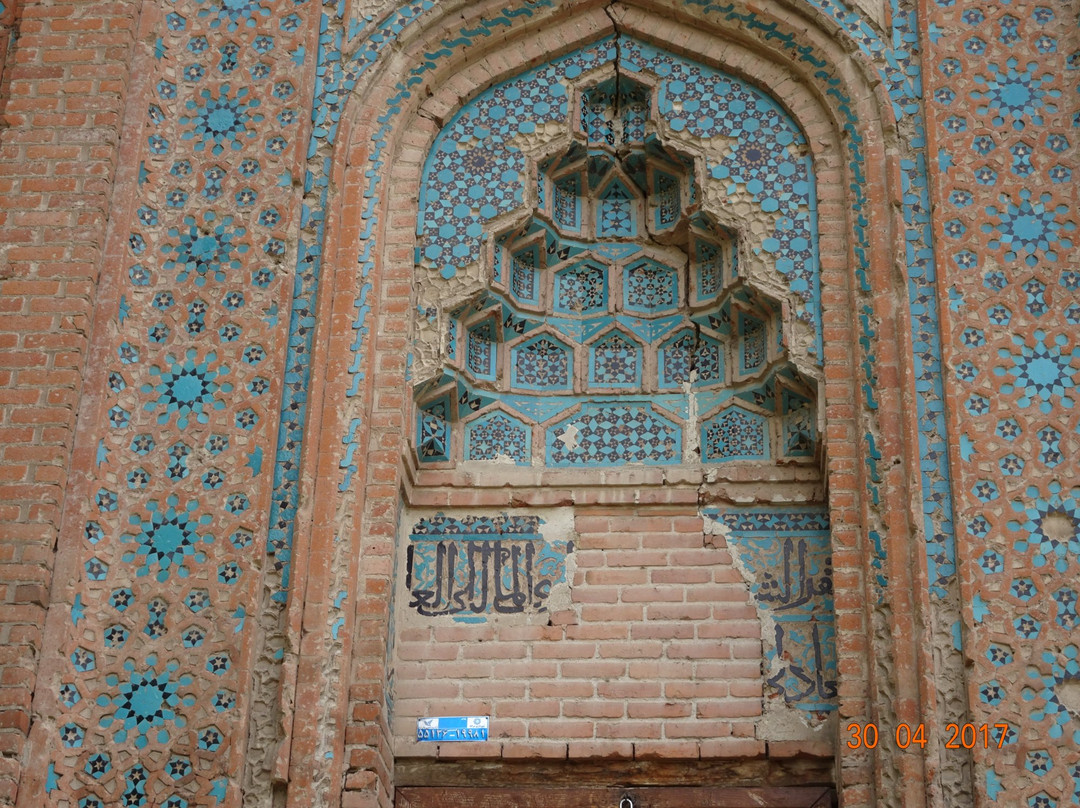 Gonbad-e-Kabud景点图片