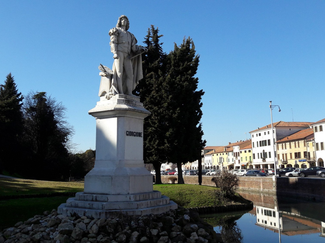 Piazza Giorgione景点图片