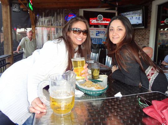 Mojo's Sports Grille-汉布尔必去景点