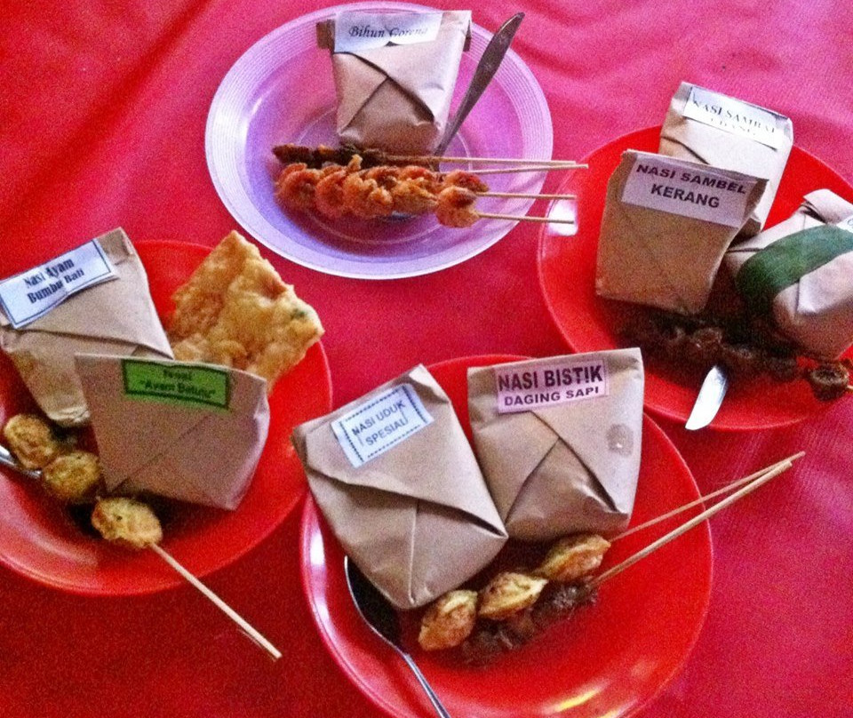 Ngupasan餐馆和美食-Angkringan Gareng Petruk