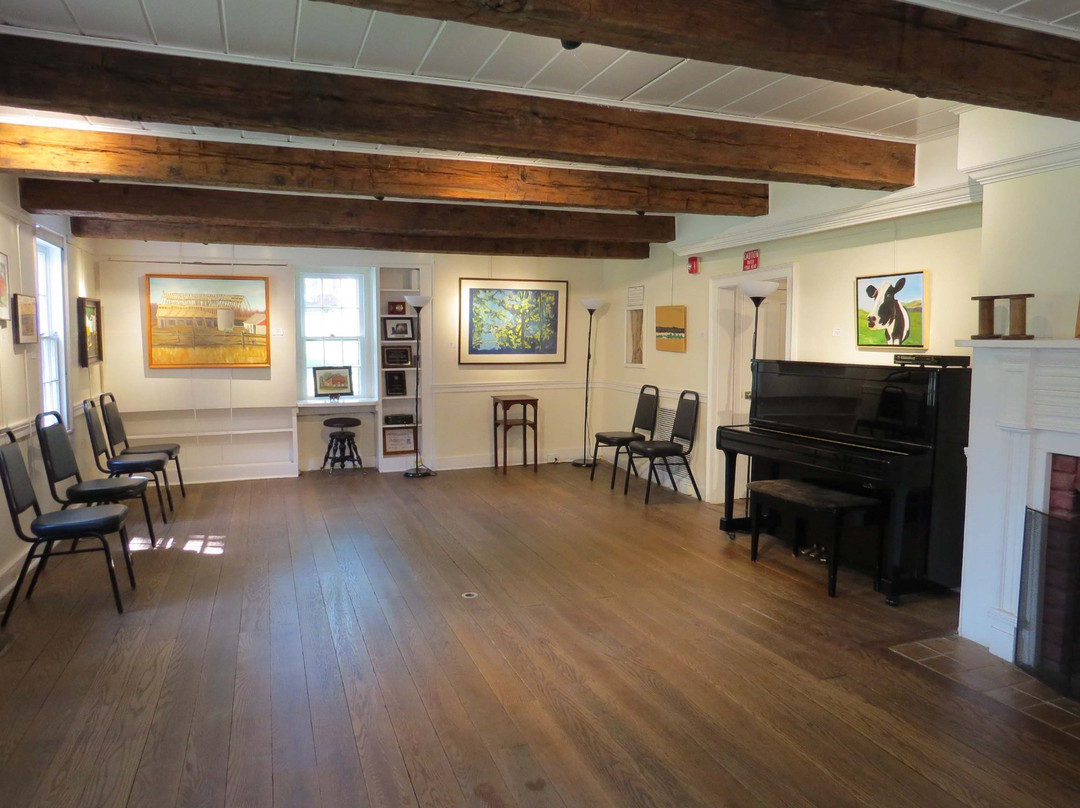 Farmstead Arts Center景点图片
