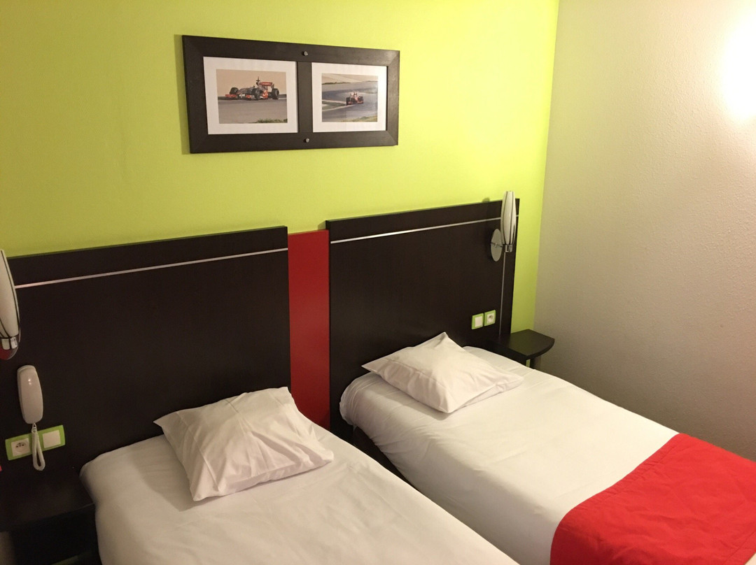 泰昂维恩佐基里亚德时尚酒店