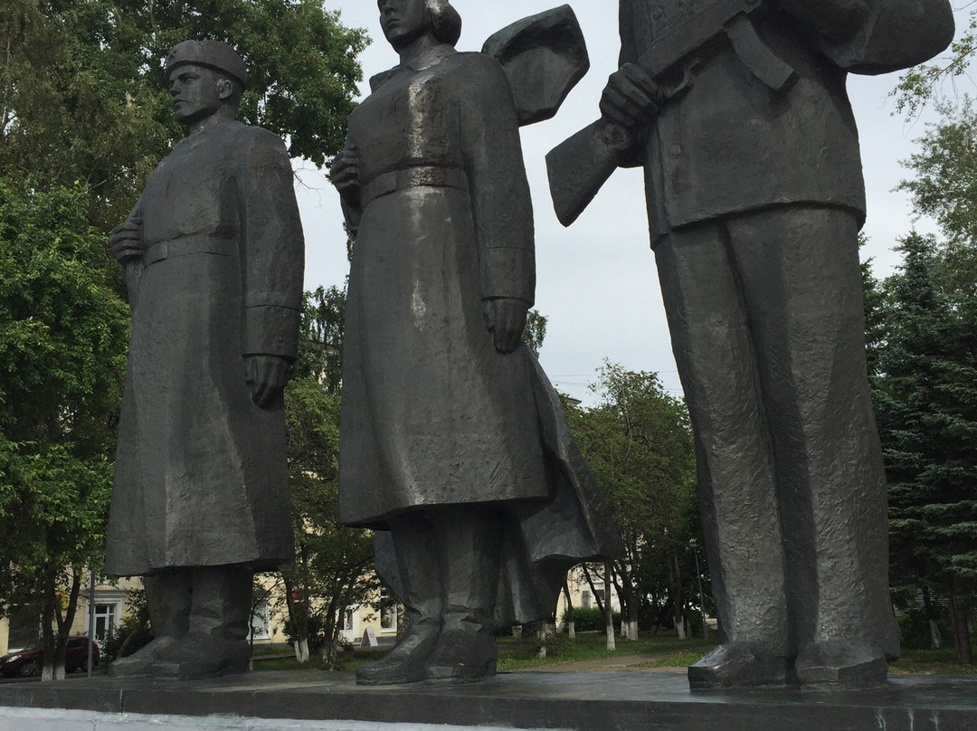 Victory War Monument 1941—1945 and Eternal Flame景点图片
