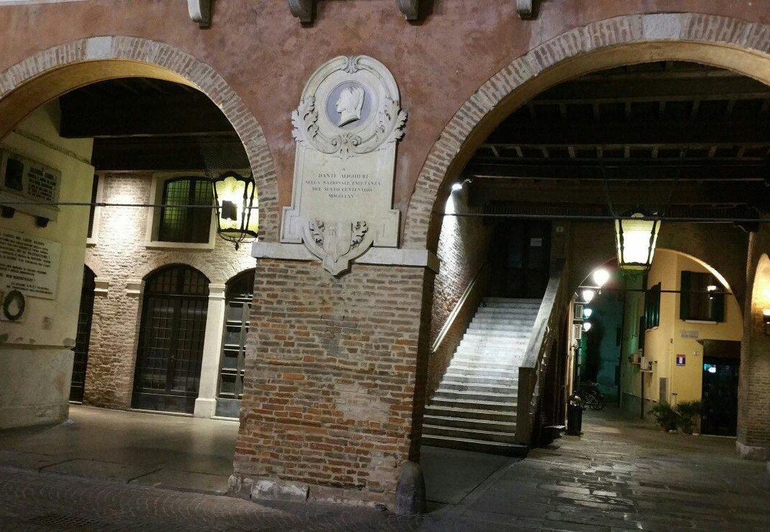 Palazzo del Municipio-罗维戈必去景点