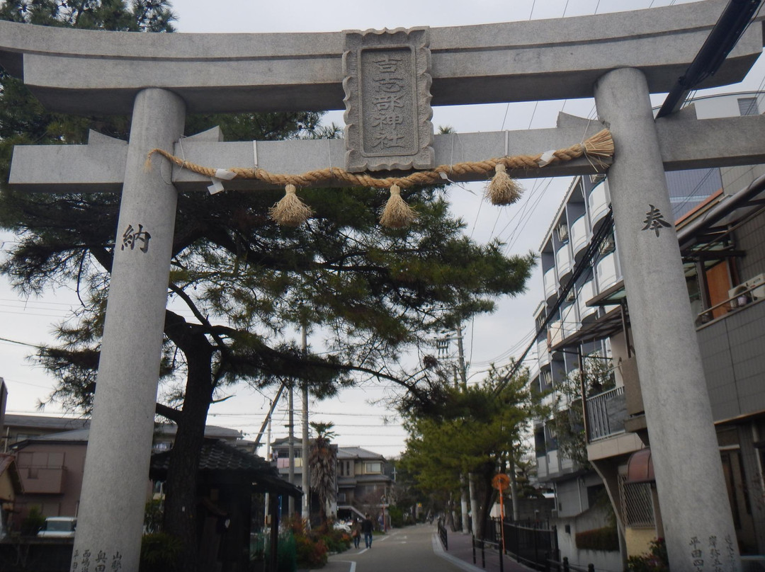 Kishibe Shrine景点图片