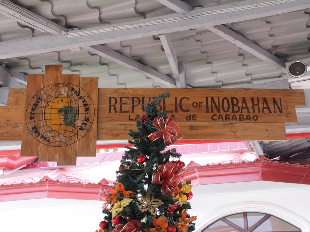 Republic of Inobahan Beach Resort主图