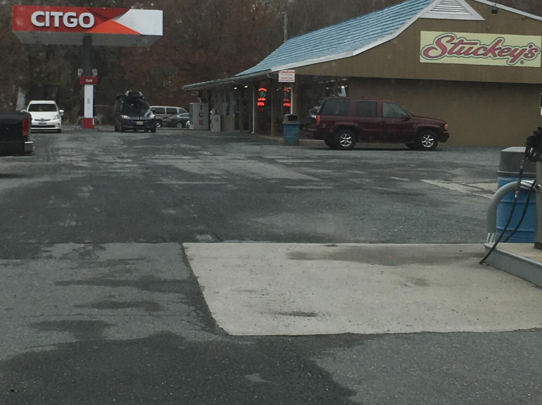 Saxis餐馆和美食-Stuckeys Southern Grille