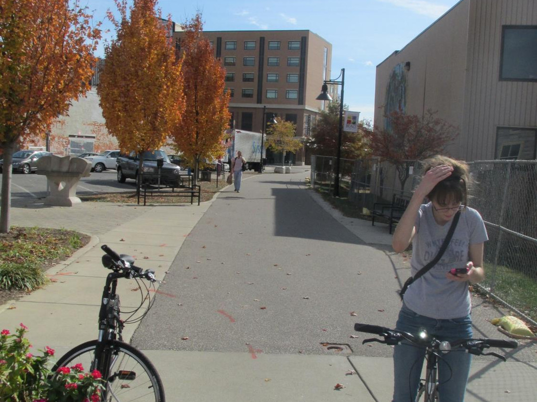 B-Line Trail-布卢明顿必去景点