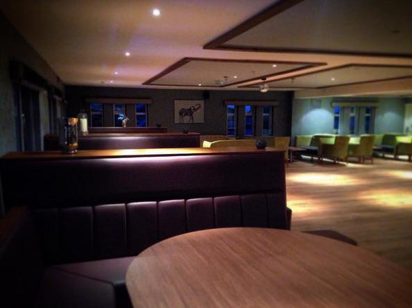 The Elephant Late Lounge-乔利必去景点