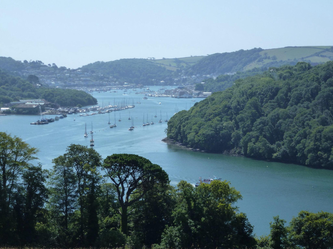 Littlehempston旅游景点-Dart River
