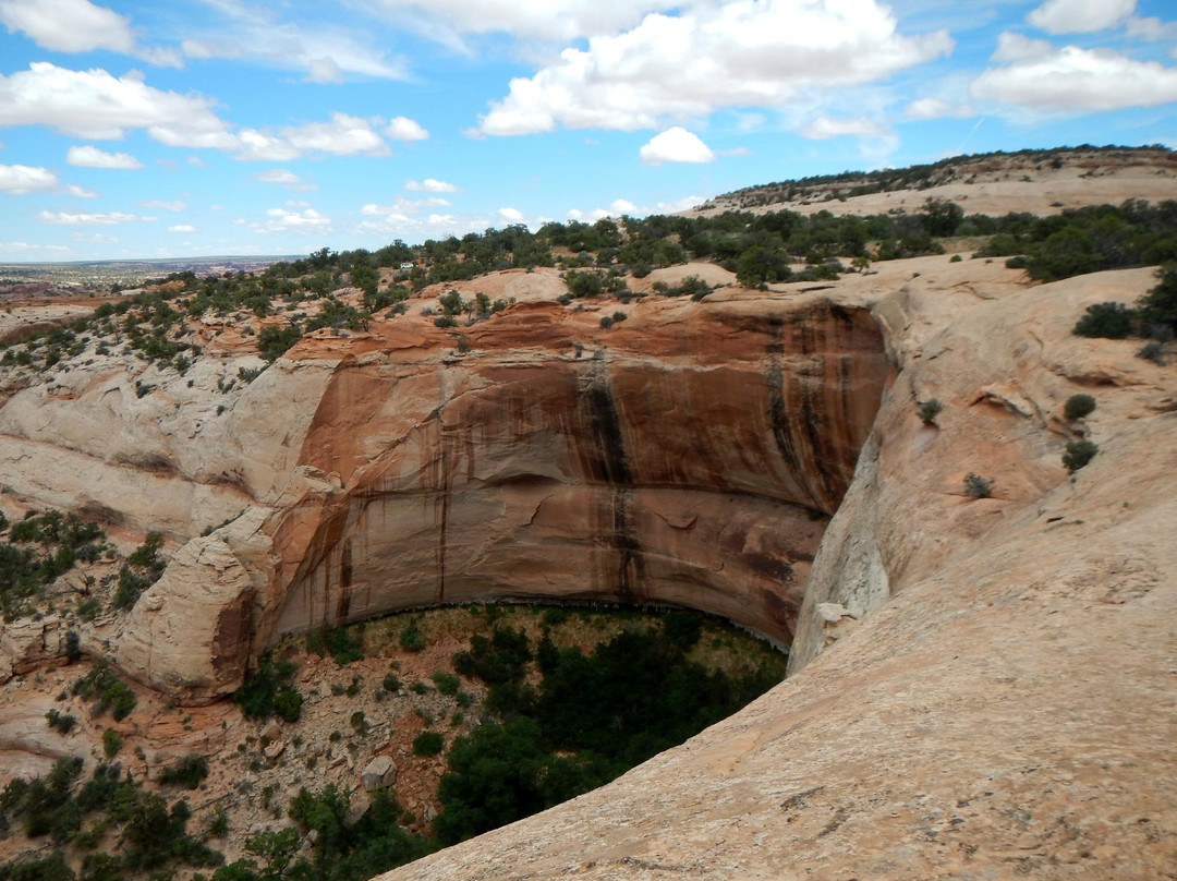 Neck Spring Trail-峡谷地国家公园必去景点