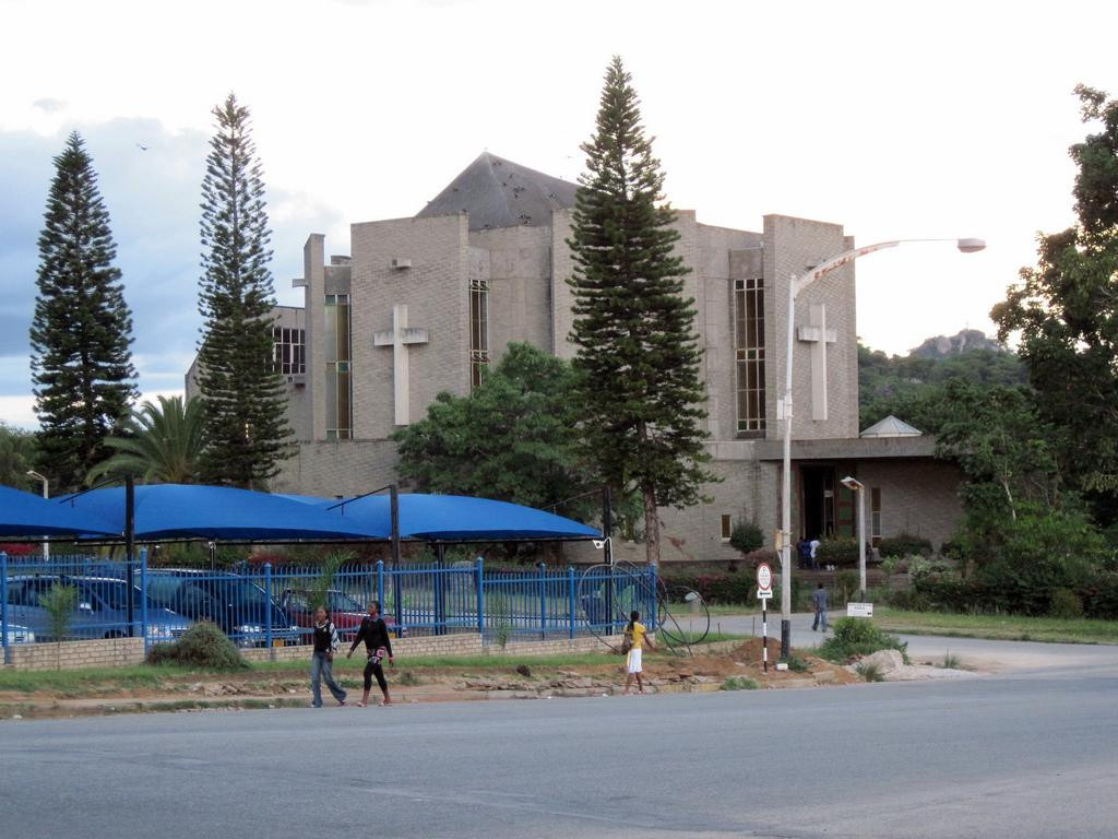 Holy Trinity Catholic Cathedral景点图片