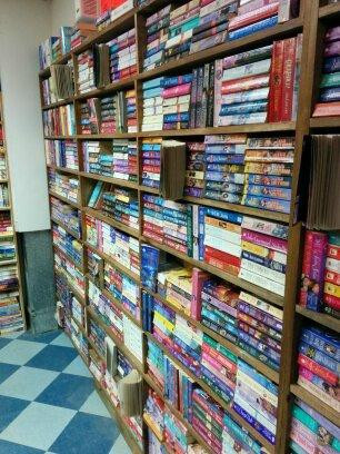 Arlie's Books景点图片