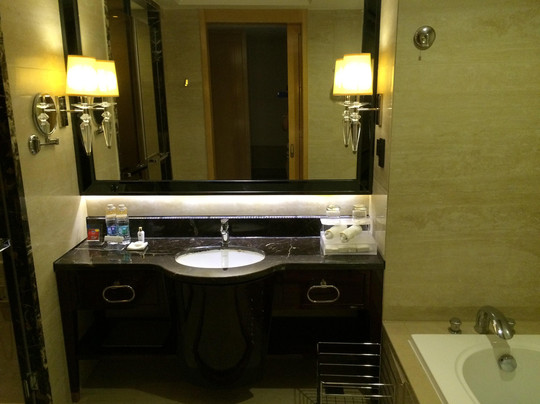 荣誉国际酒店主图