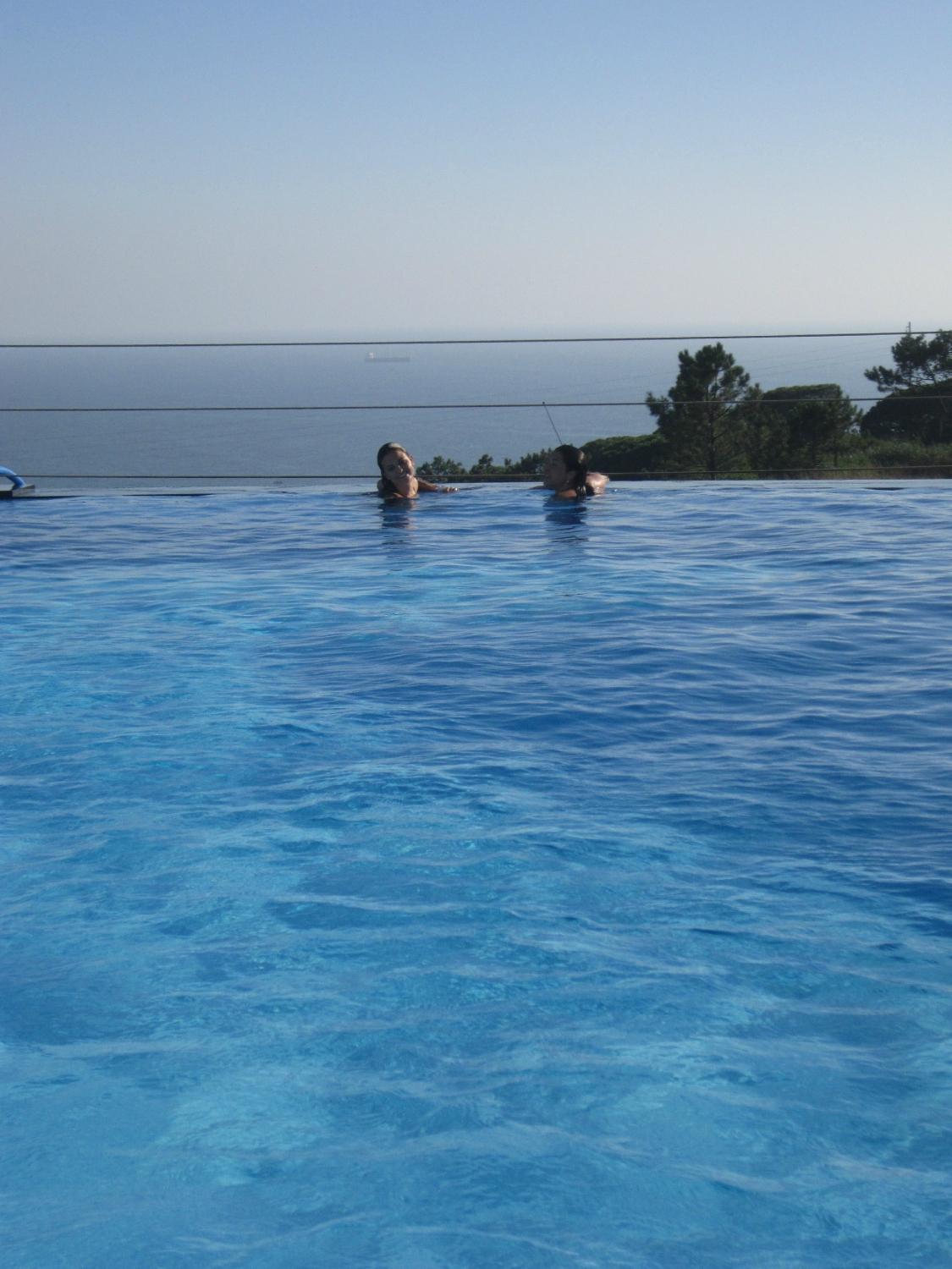 Colina do Electrico-泳池