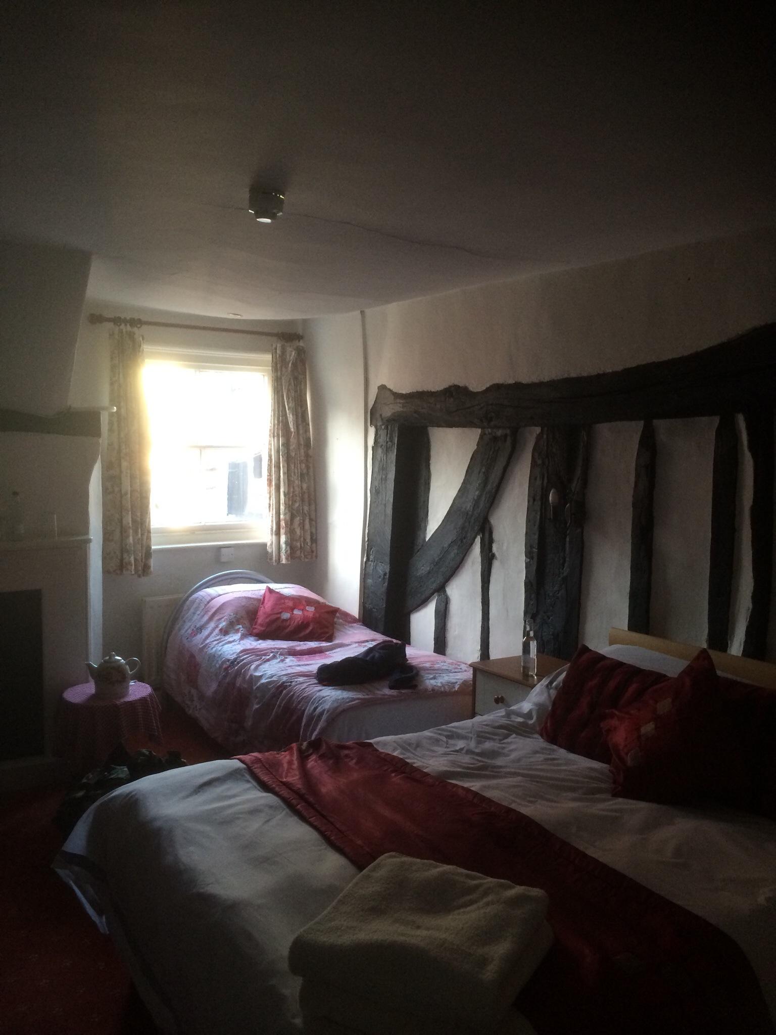 The Bull Inn at Wargrave-客卧