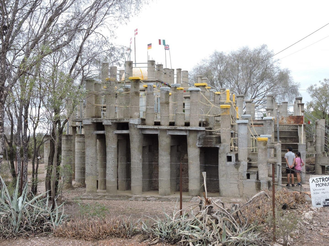 Astronomers Monument-Lightning Ridge必去景点