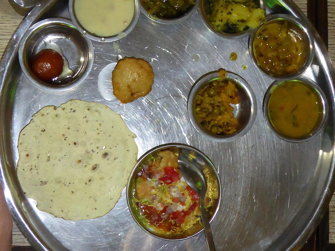 Kansaar Gujarati Thali