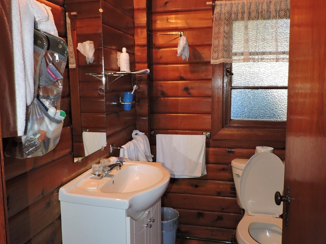 French Creek Cottages and Suites