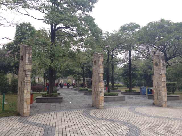 劳动公园-大连市必去景点