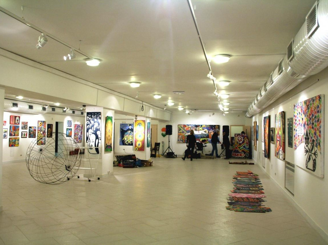 Modern Art Center Gallery Of Progress-基洛夫必去景点
