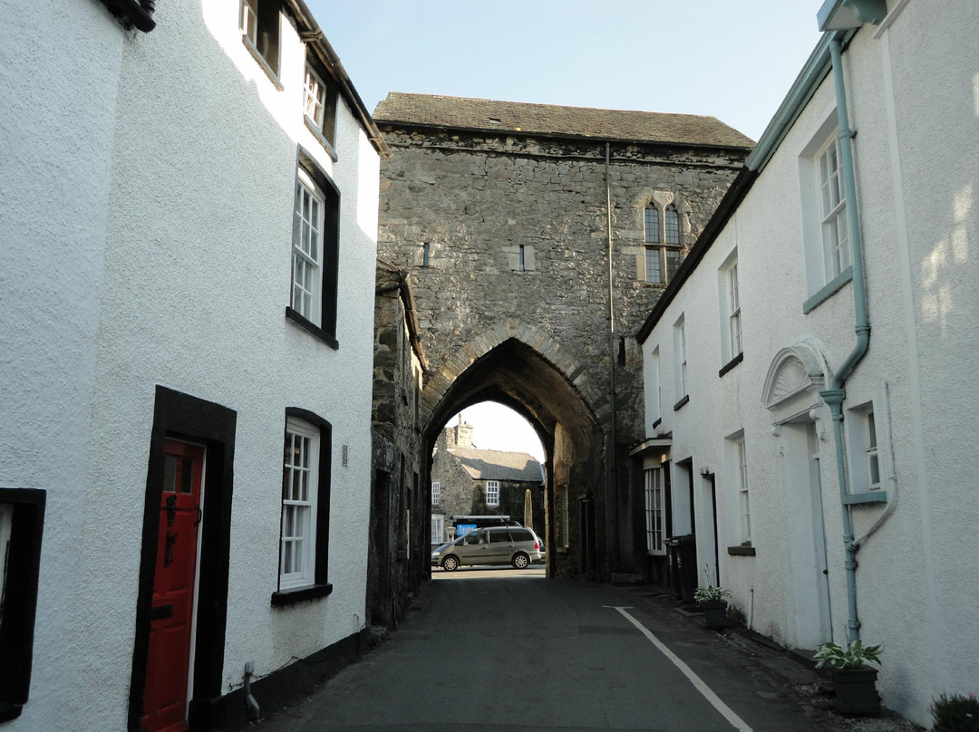 Cartmel Medieval Village Priory景点图片