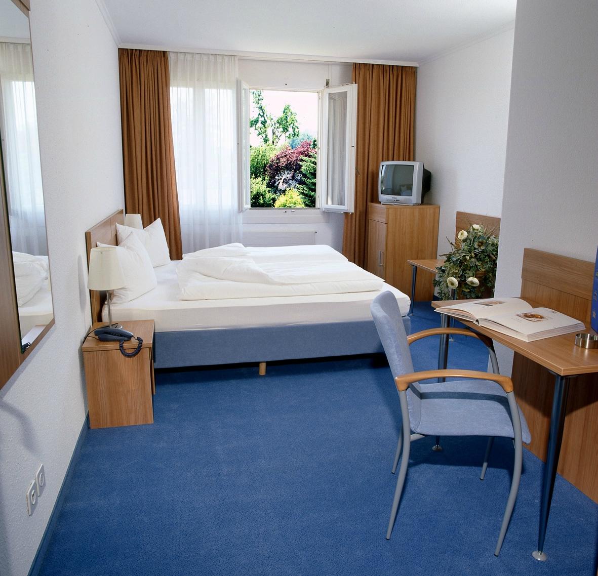 Hotel-Restaurant Bahnhof Felsenau-客卧