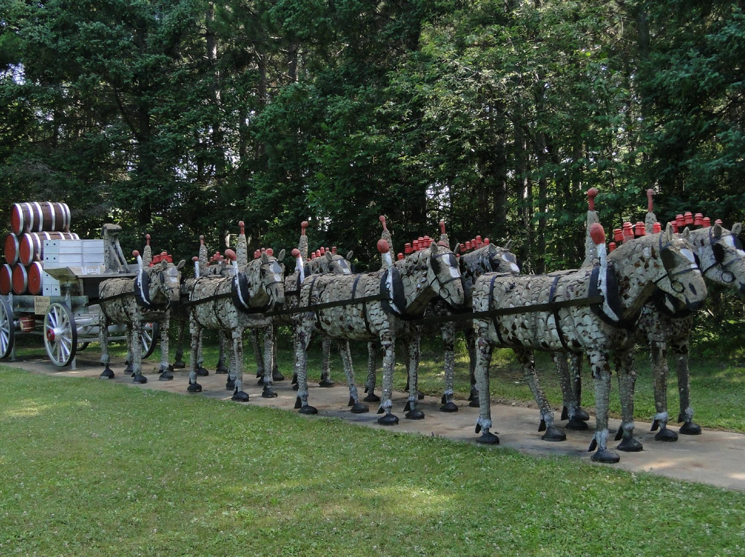 Fred Smith's Wisconsin Concrete Park-Phillips必去景点