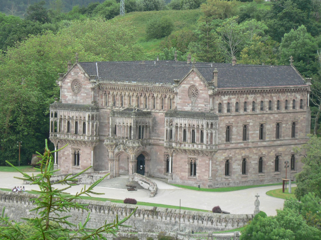 Palacio de Sobrellano景点图片