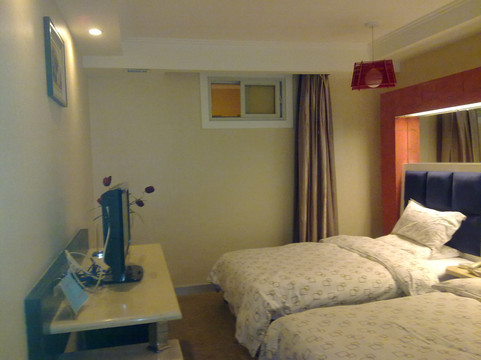 莱凯时尚酒店主图