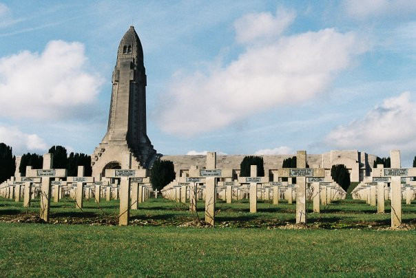L'Ossuaire de Douaumont-Fleury-Devant-Douaumont必去景点