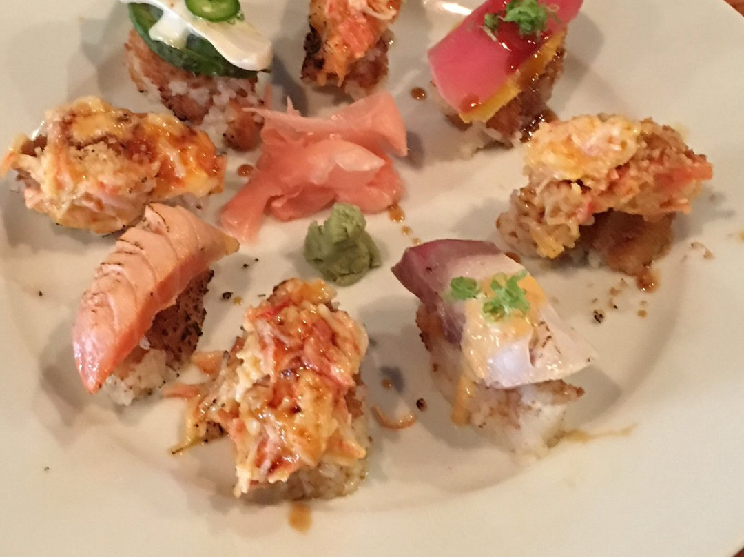 纽南餐馆和美食-Garlic Thai Cuisine and Sushi Bar