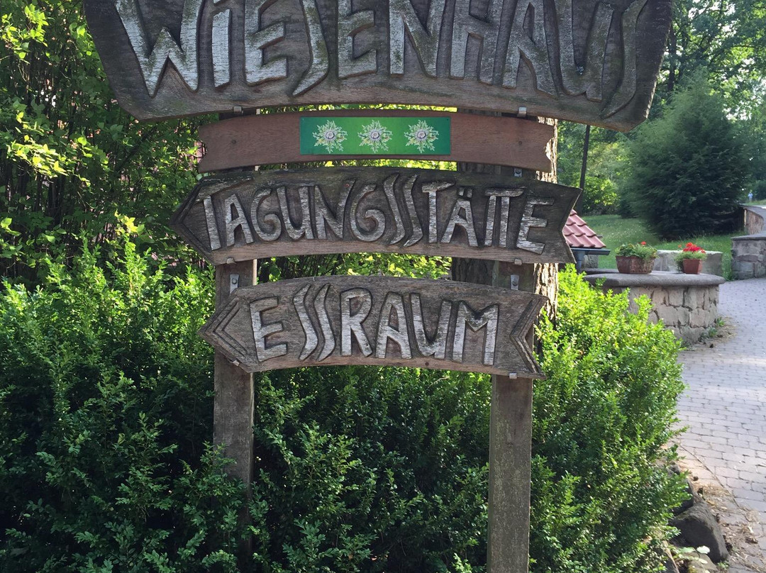 Künzell酒店住宿-Tagungsstatte Wiesenhaus
