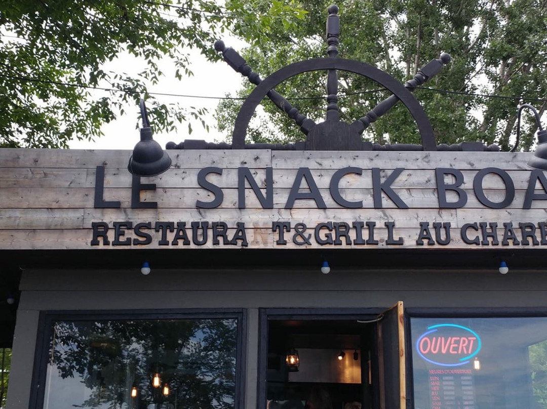 Alburgh餐馆和美食-Le Snack Boat