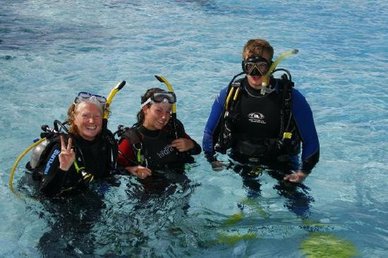 潜水冒险-艾尔利滩必去景点