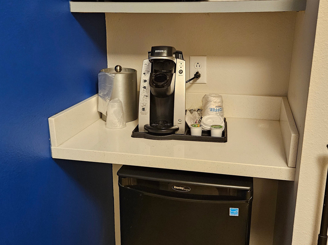 Holiday Inn Express & Suites Mount Vernon By IHG主图