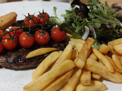 Moreton餐馆和美食-Red Lion Pub Great Chatwell