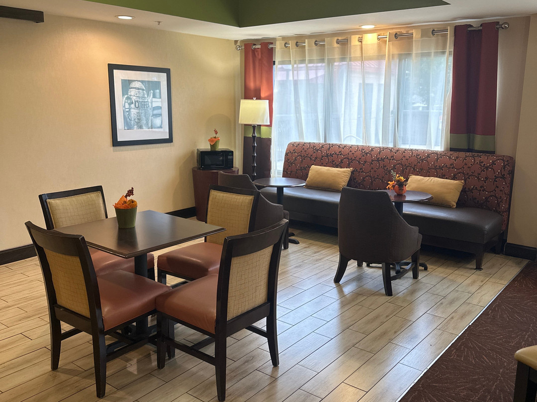 Hampton Inn Raleigh/clayton I-40主图
