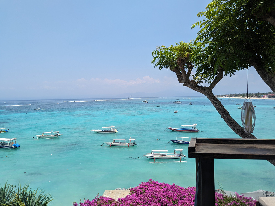 巴都卡朗蓝梦温泉假日酒店主图