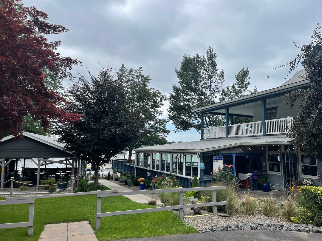 Pleasant Beach Hotel主图