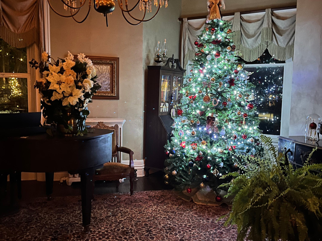 Edwards Waterhouse Inn主图