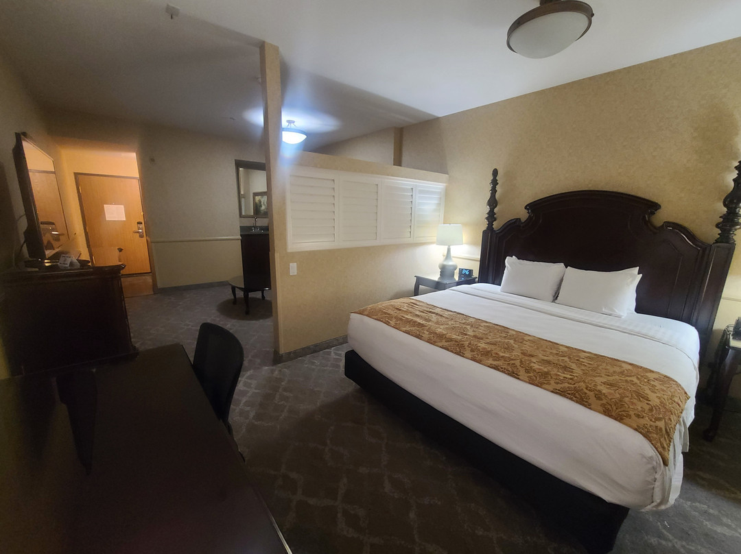 安大略机场艾尔斯套房酒店主图