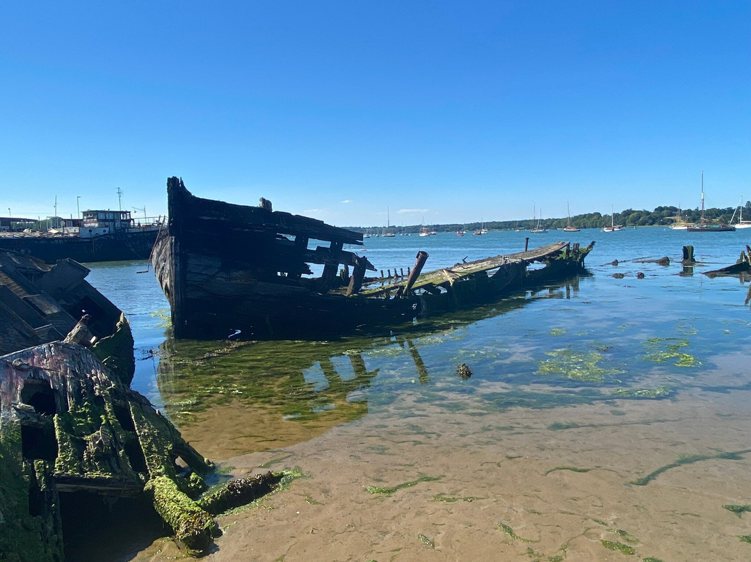 Pin Mill Wrecks景点图片