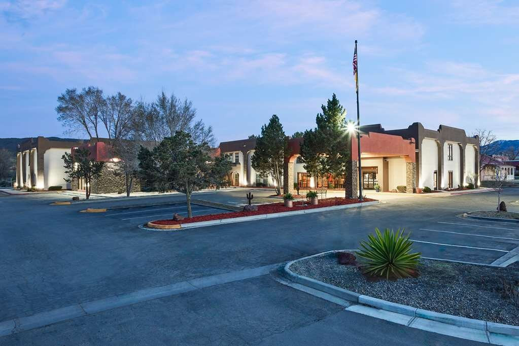 Hampton Inn Taos主图