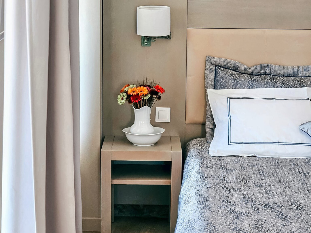 Diogenis Hotel主图